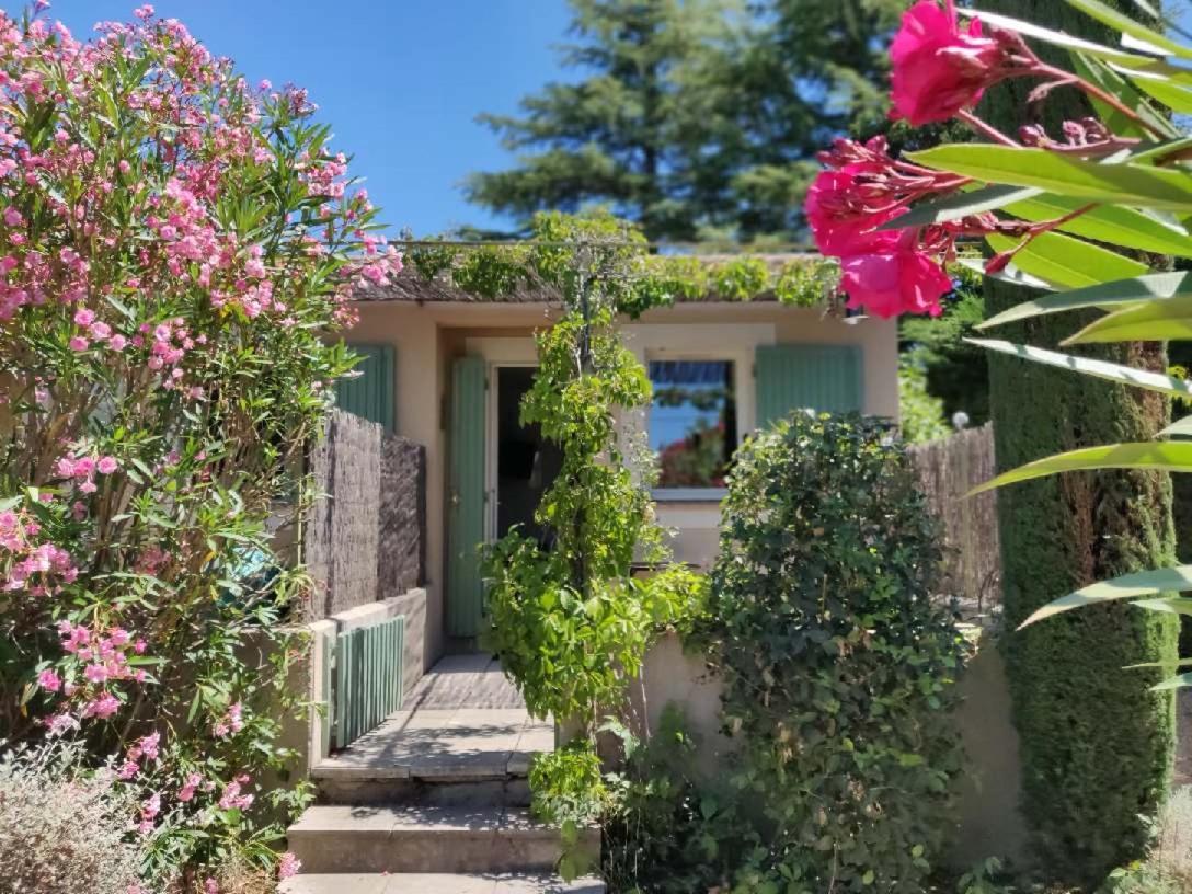 Un Gite En Provence - Les Jardins De Fontanille Saint-Remy-de-Provence Exterior photo